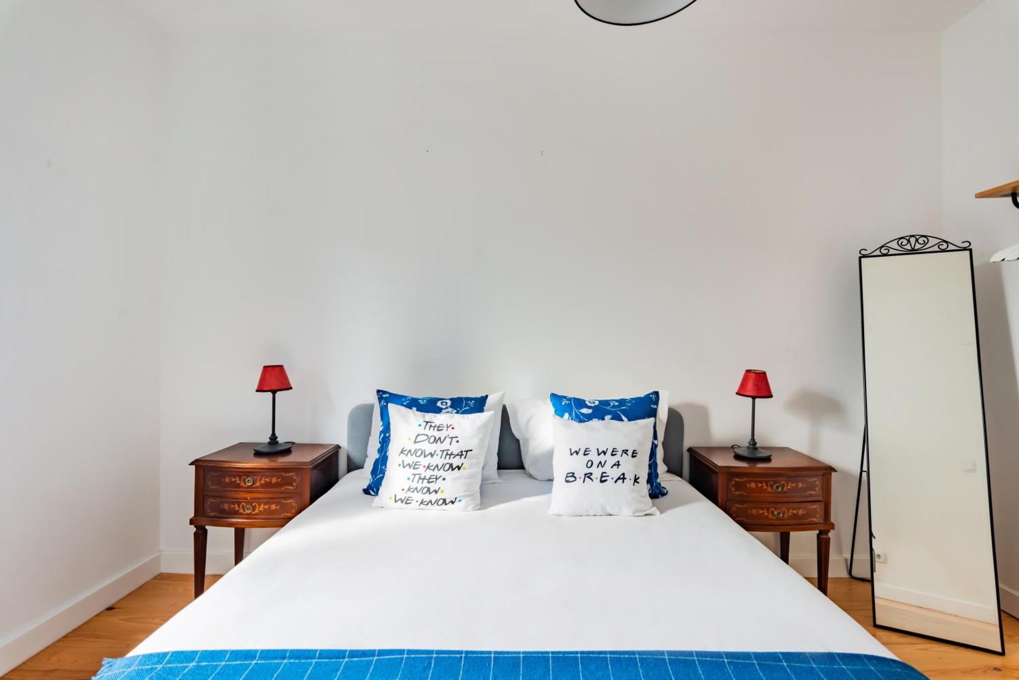 Monica'S Place A Friends' Inspired Apartment Lisbon Luaran gambar